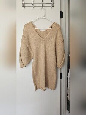 BCBGMaxAzria Beige V-Neck Oversized Knit Sweater/Dress
